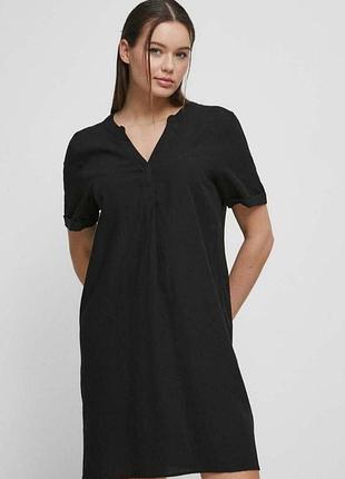 Свободное льняное платье прямого кроя с карманами пог-57 см