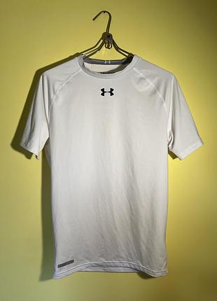 Спортивна футболка under armour xl розмір білий колір