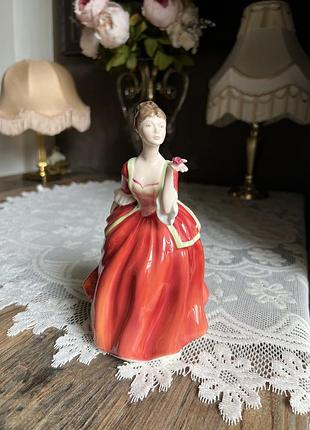 Порцелянова статуетка royal doulton  “flower of love”, hn 3970