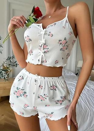 Піжама в рубчик квіточки  в комплекті: майка + шортики. розмір: s, m, l, xl. колір: білий.