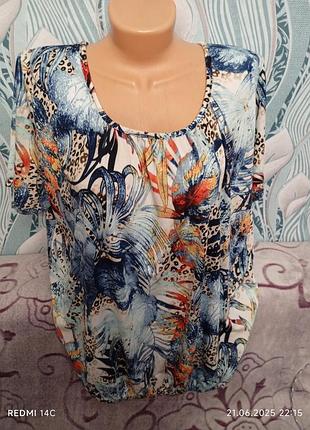 Стильная женская кофточка большого размера