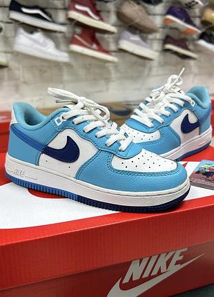 Дитячі шкіряні кросівки nike air force 1 low 07 lv8 блакитні 32 р