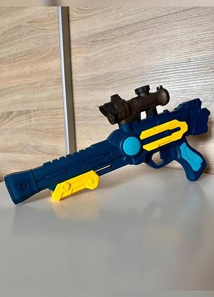 🔫 величезний бластер-автомат для справжніх героїв! ⠀