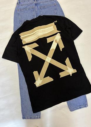 Футболка off-white