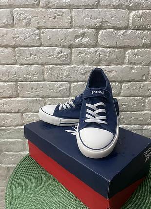 Кеди в ідеальному стані