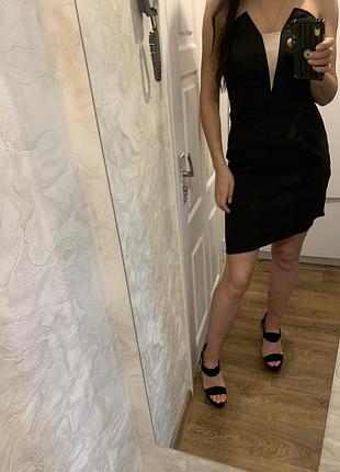 Черное вечернее платье