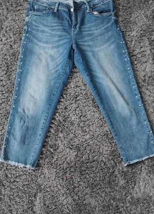 Укорочені джинси