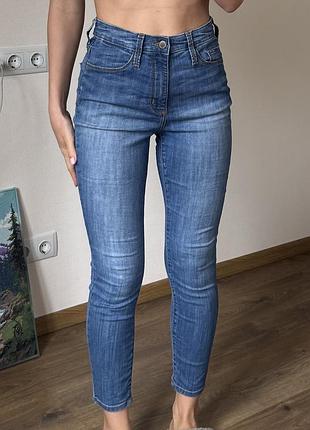 Жіночі легкі джинси скінні. skinny jeans