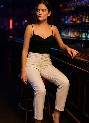 Белые женские джинсы.23b