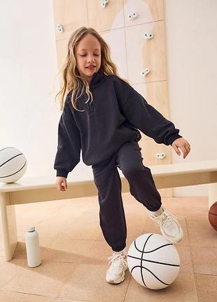 Спортивний базовий  костюм на дівчинку