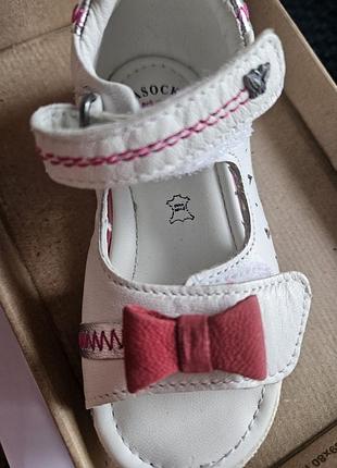 Нові дитячі шкіряні босоніжки lasocki kids р.21, устілка 14.5 см (бірка, коробка)4 фото