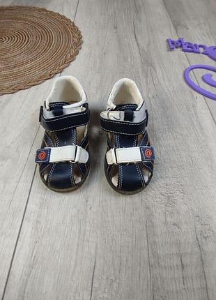 Сандалії для хлопчика tom.m шкіряні на липучках чорно-білий розмір 20