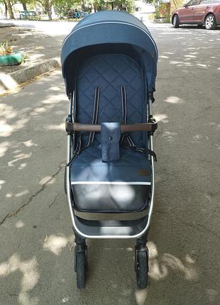 Прогулянкова дитяча коляска carrello bravo
