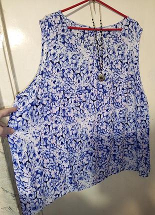 Натуральна гарна легка блузка-безрукавка-трапеція у квітковий принт мега батал ellos