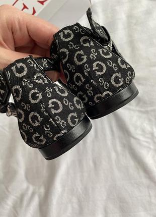 Босоніжки сандалі guess оригінал