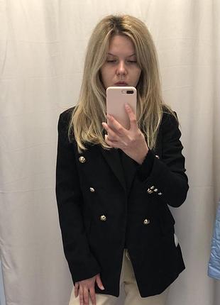 Піджак чорний з ґудзиками