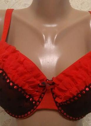 6. фирменный бюстгальтер 85e38e