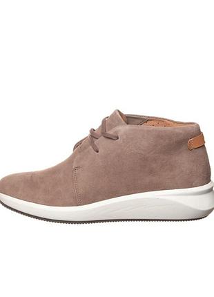 Оригінальні ботинки clarks leder-stiefel un rio бежевый,р.37