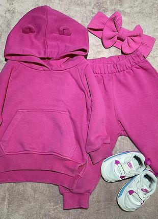 Костюм на дівчинку 9-12 місяців
