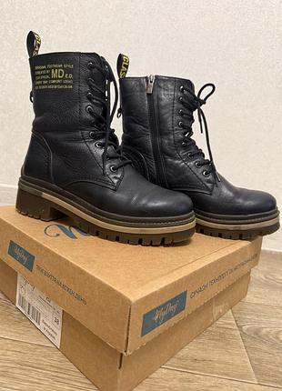 Жіночі шкіряні зимові чоботи 38