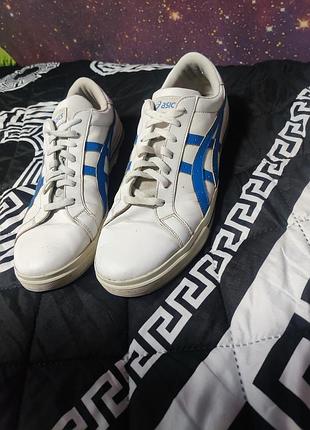 Продам кроссовки от asics tiger размером 45, белого цвета. дешево.