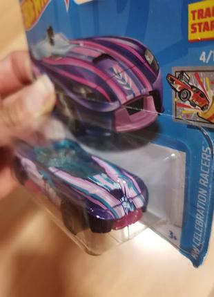 2 нові машинки hot wheels 3