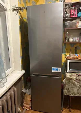 Холодильник фірми beko