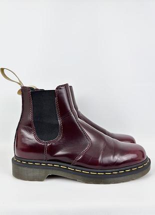Женские ботинки челси dr. martens 2976 vegan cherry red cambridge