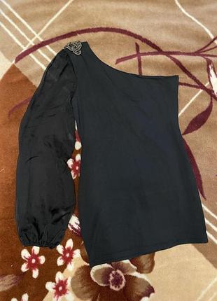 Вечірне плаття на одне плече з шифоновим рукавом lila