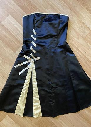 Корсетне плаття бюстьє