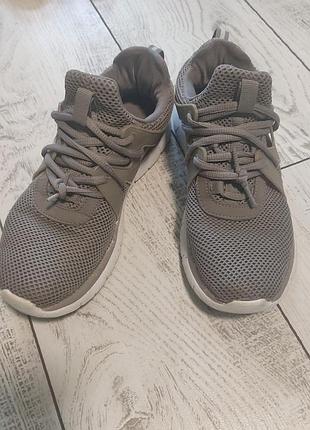 Кроссовки кеды перфорация ткань легкие
