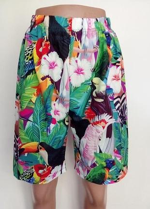 Шорты.
яркий принт.