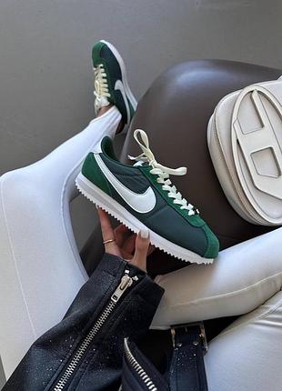 Nike cortez  green / white premium