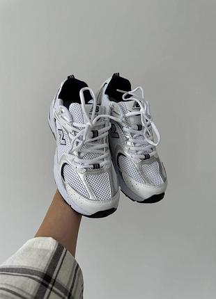 Кросівки New Balance Equip Utilitarian Stash Pouches Onto the 2002R