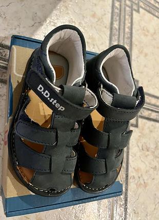 Шкіряні сандалії d.d.step barefoot (темно-сині), 25 розмір