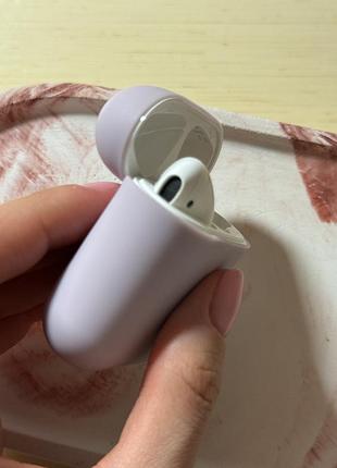 Бузковий чохол на airpods💜