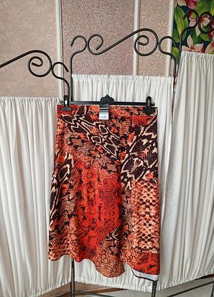 Стильна юбка з розрізом wallis.