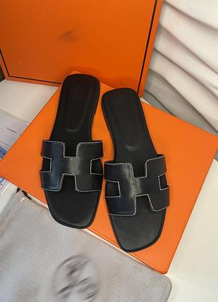 Шльопанці togo hermes