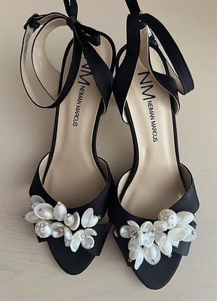 Вечірні шикарні туфельки