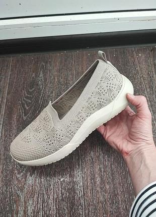 Летние текстильные балетки на танкетке скетчерс 26-26.5см