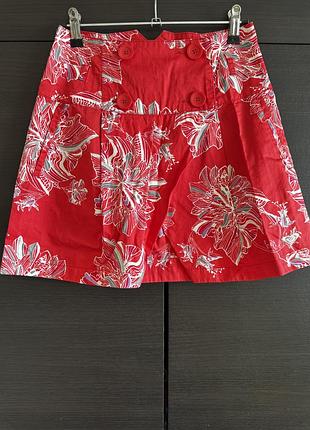 Дуже гарна спідниця. чудова якість і відмінний стан