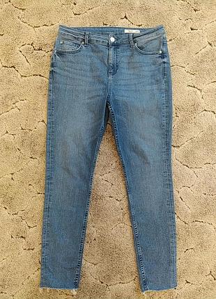 Джинсы известного бренда