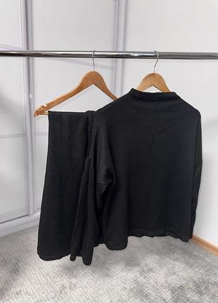 Костюм з штанами палаццр