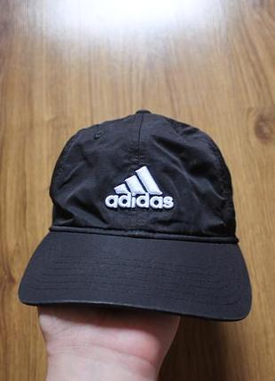 Легка нейлонова кепка унісекс adidas