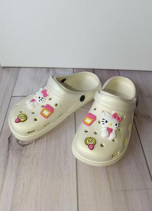 Білі шльопанці hello kitty / крокси стиль / 38 / нові