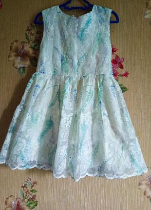 Нарядное детское платье на 7 лет