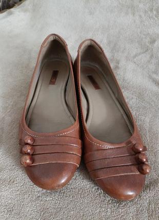Балетки, 39-39,5р, 26см, натуральная кожа, очень-очень удобные, немного надо подкрасить сзади.