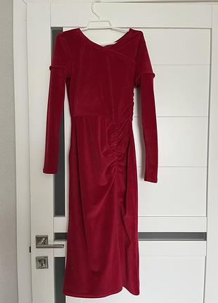 Вечірня сукня