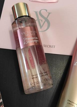 Розпив 30мл victoria's secret strawberry champagne полуниця шампанське