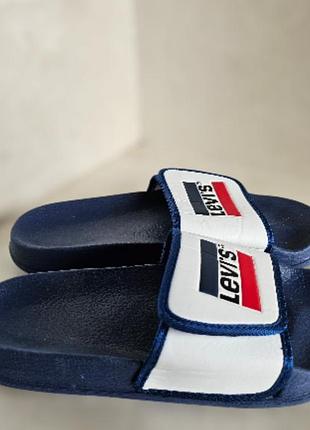 Универсальные шлепанцы levi's